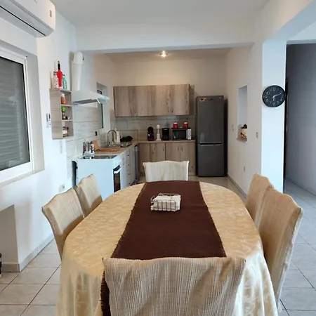 بيت للعطل Aegean Beachfront Petriaí